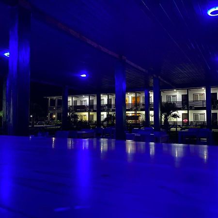 Al Mare Hotel Pizunda Exterior photo