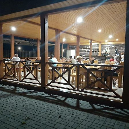 Al Mare Hotel Pizunda Exterior photo