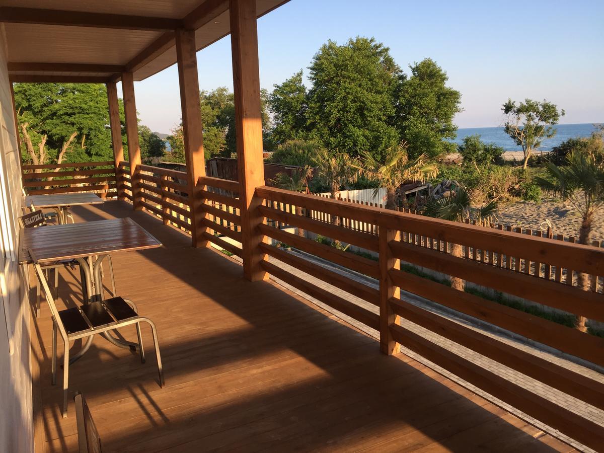 Al Mare Hotel Pizunda Exterior photo